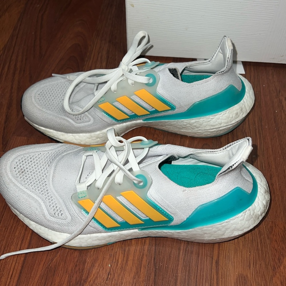 Men’s Ultra Boost size 7